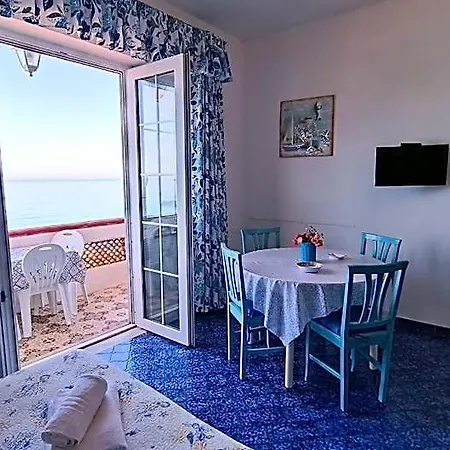 فندق Casa Del Mare ايسكيا
